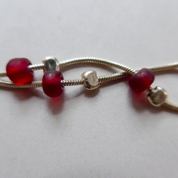 Silver Necklace with magenta glass beads - Picture 7 of 10